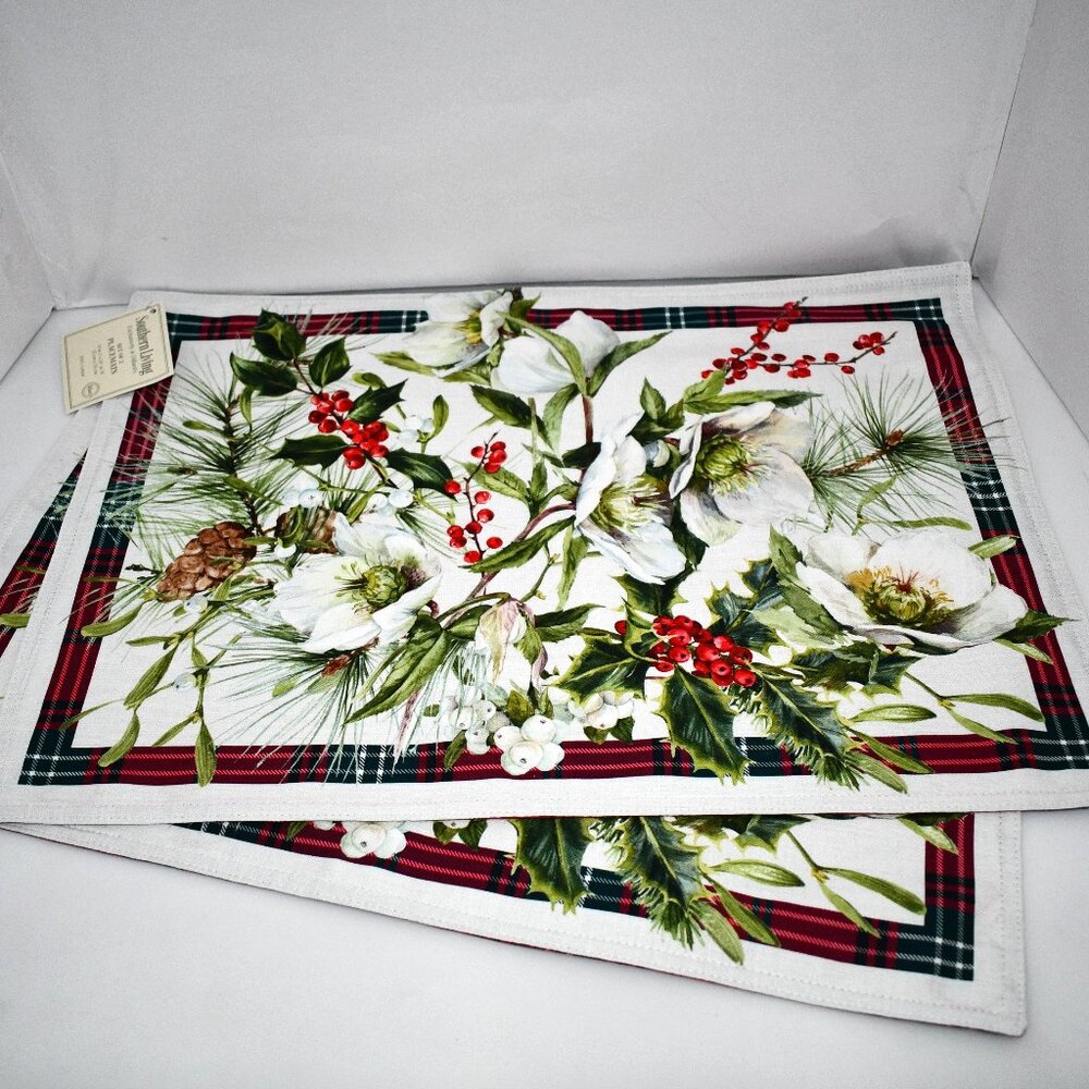 Southern Living Christmas Magnolia Collection Placemats, Set of 2 #F24MAGMAT NWT